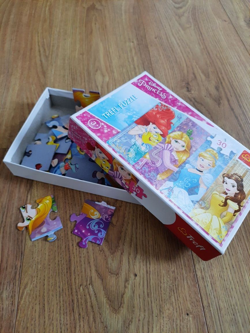 Puzzle 30 el trefl uszkodzone