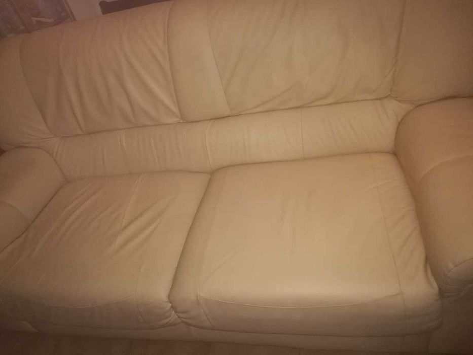 Sofa de couro 3 lugares como novo