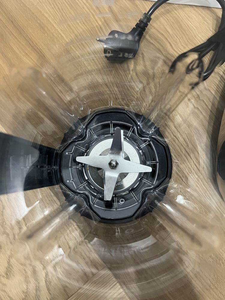 Blender kielichowy TEFAL Ultrablend Boost Vacuum (próżniowy)