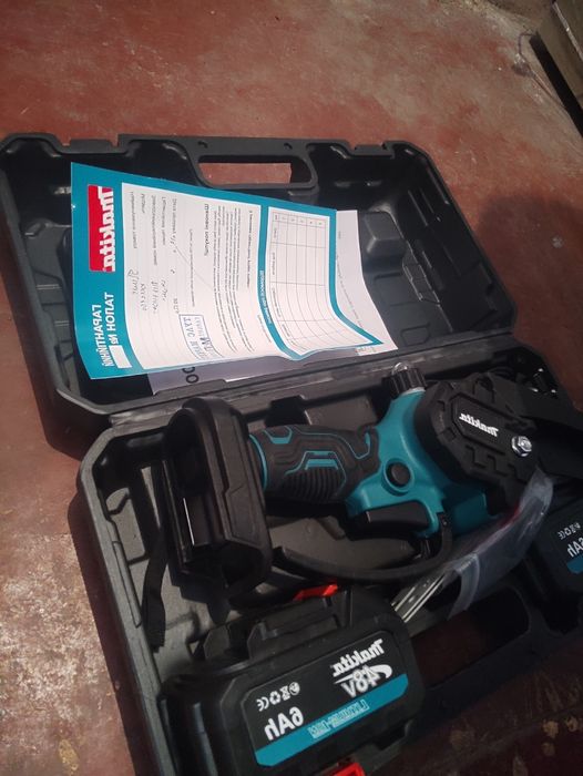 Аккумуляторная Мини пила Makita DUC160