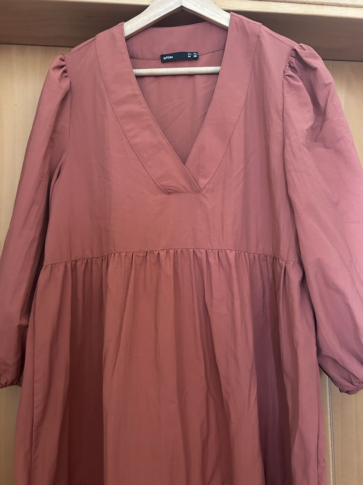 Vestido assimetrico tijolo