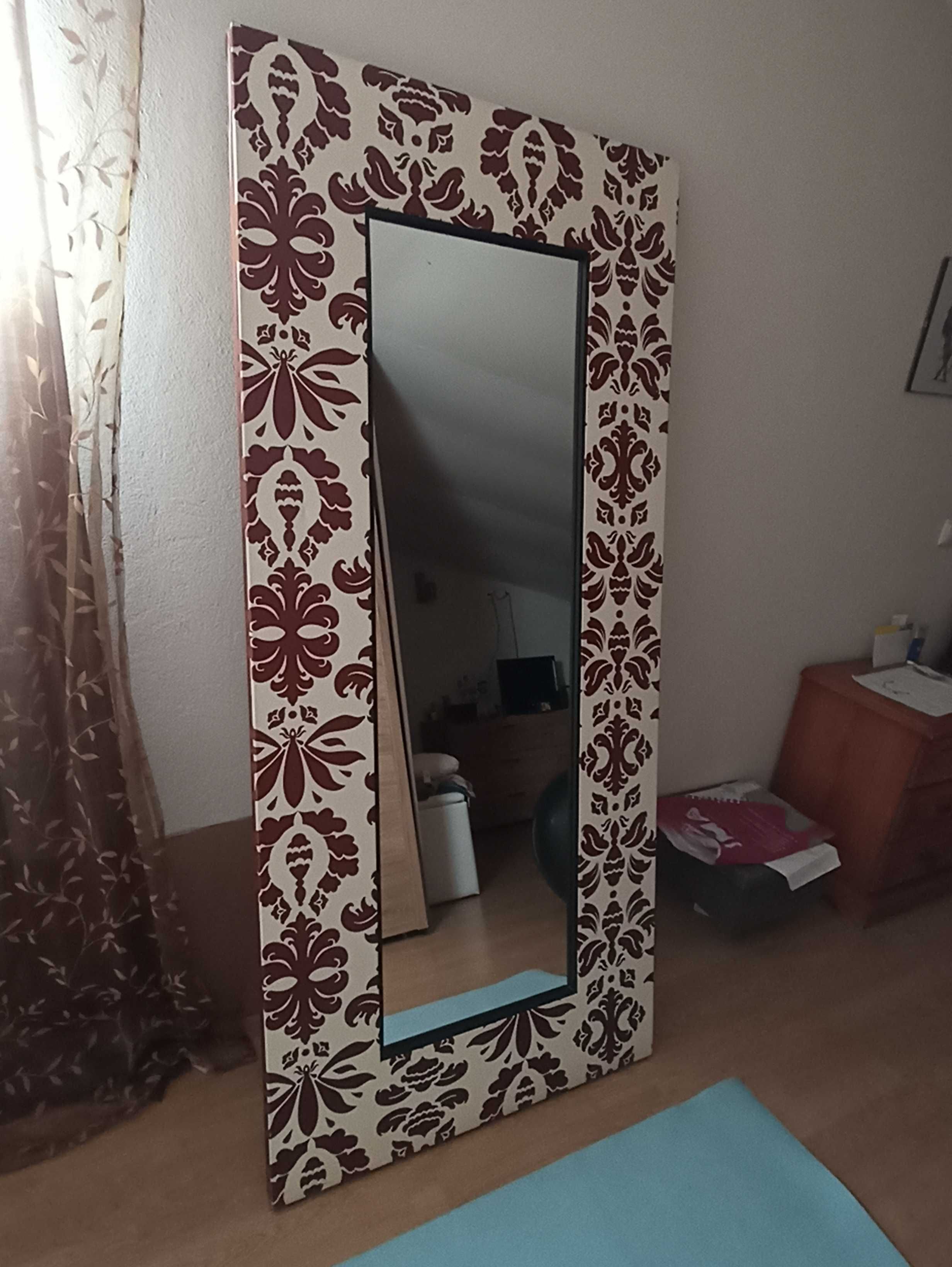 Espelho decorado