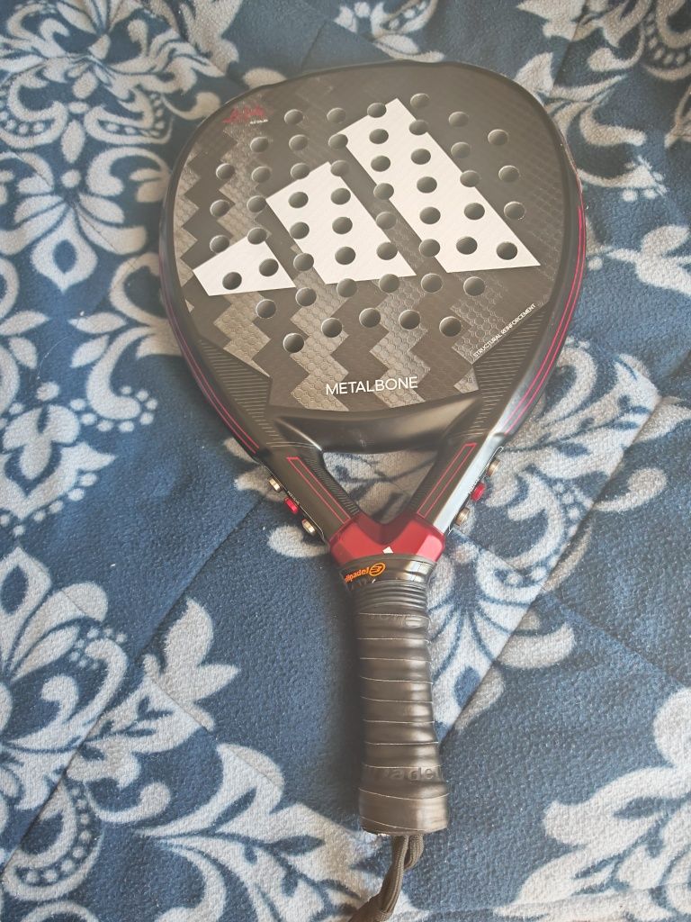 Raquete adidas ale galan