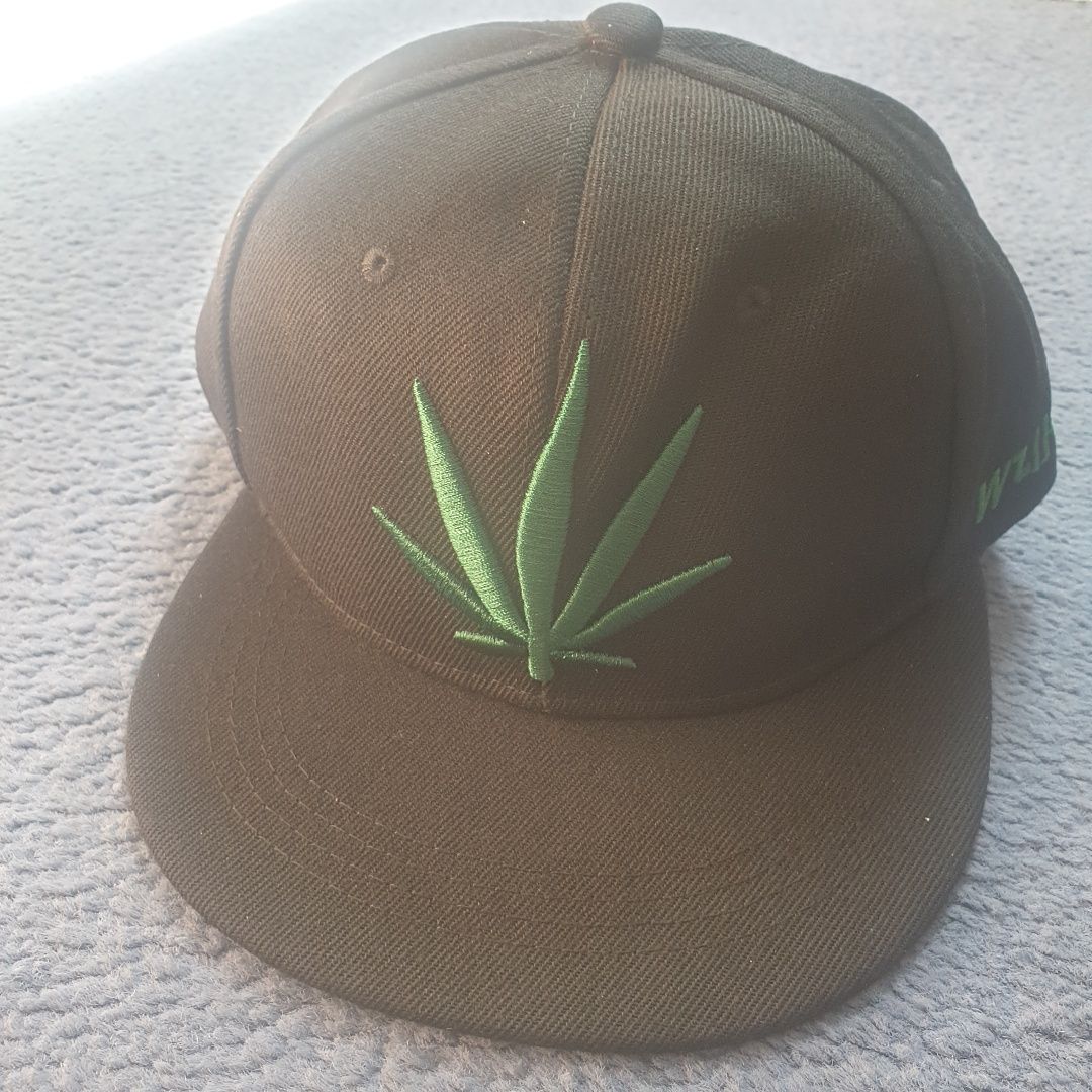 Czapeczka Snapback marihuana czapka z daszkiem nowa