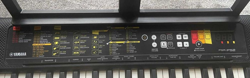 Piano Yamaha PSR-F52