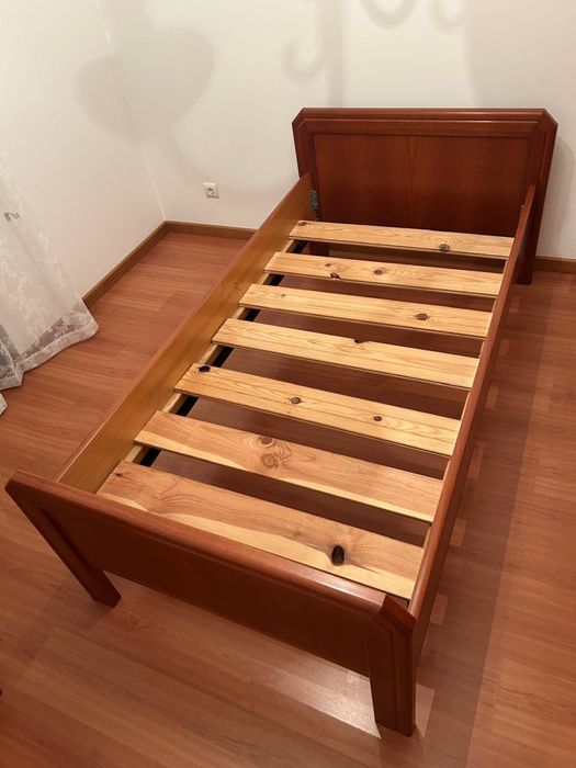 Cama madeira solteiro