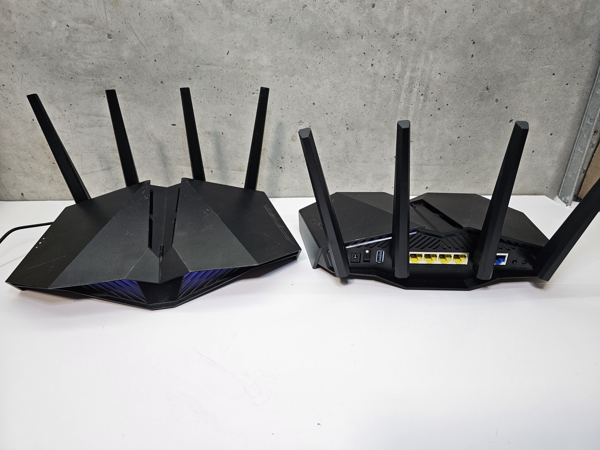 Безпровідний маршрутизатор ASUS RT-AX82U (WiFi 6, Gaming, AIMesh)