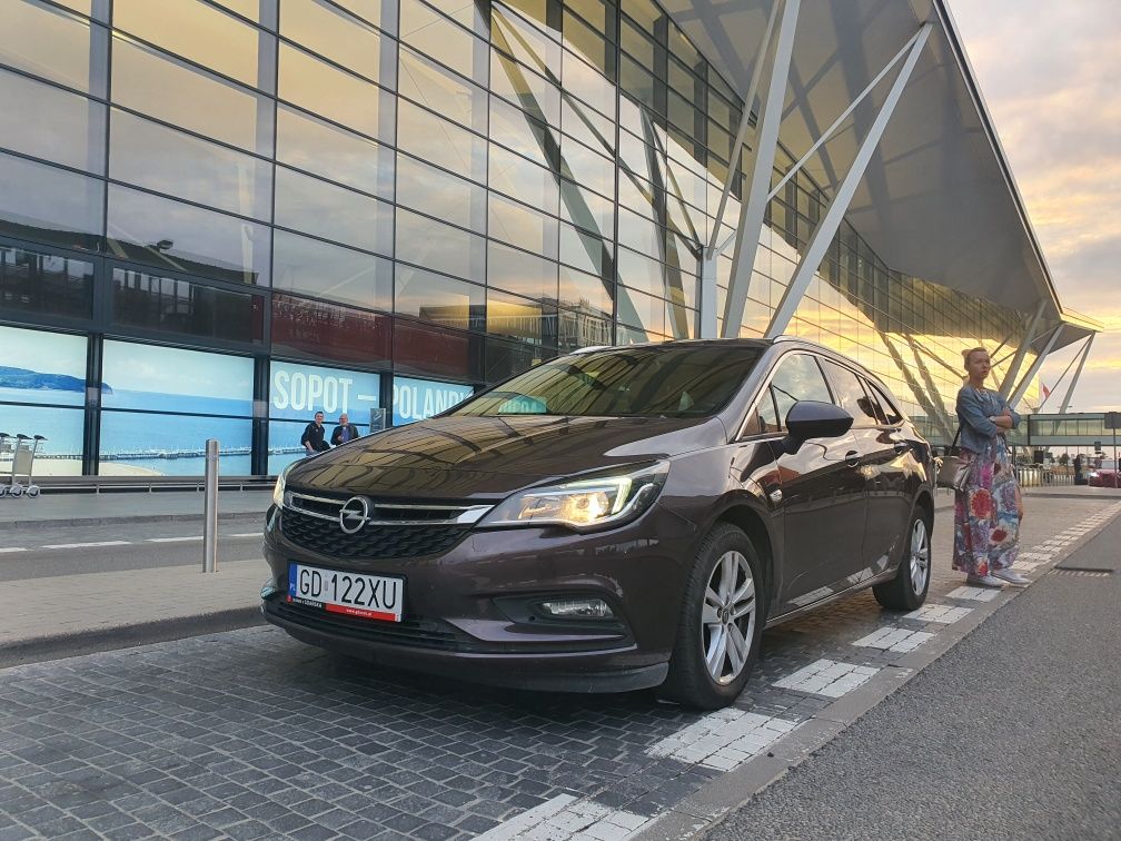 Wynajem aut . Wypożyczalnia samochodów . Auto zastępcze