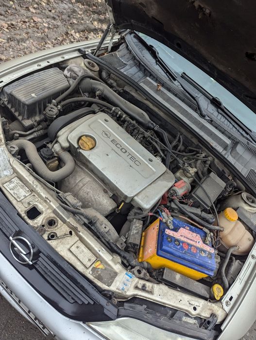 Опель вектра б. Газ бензин