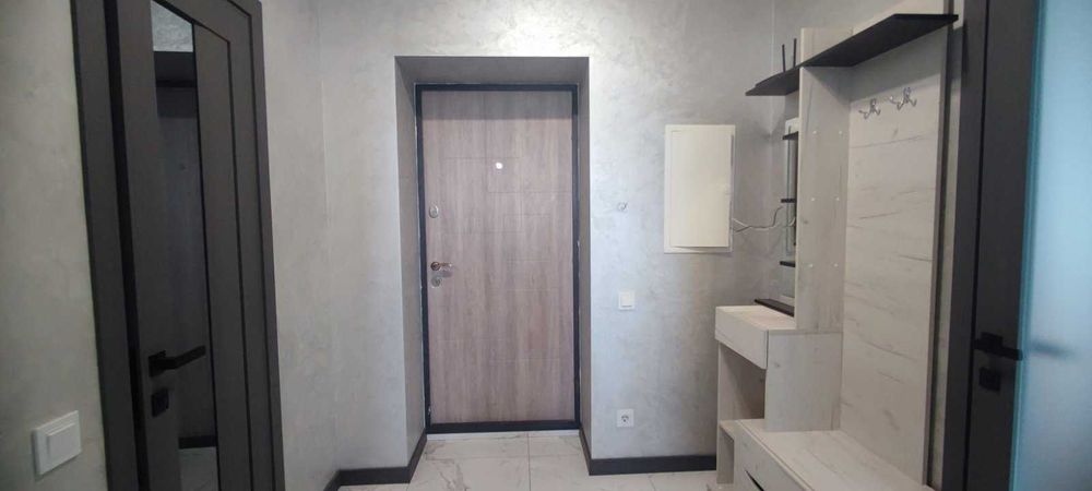 Гарна квартира з чудовим краєвидом на місто в новому ЖК вул. Хіміків