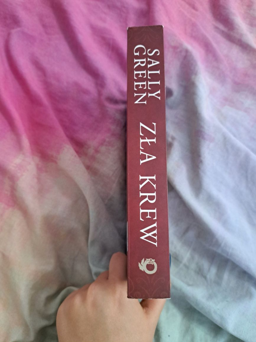 ''Zła Krew'' Sally Green