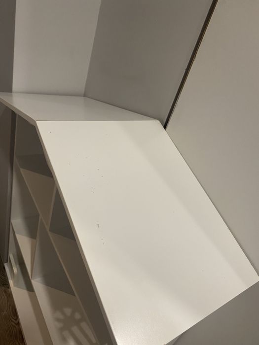 Domek regal bialy solidny