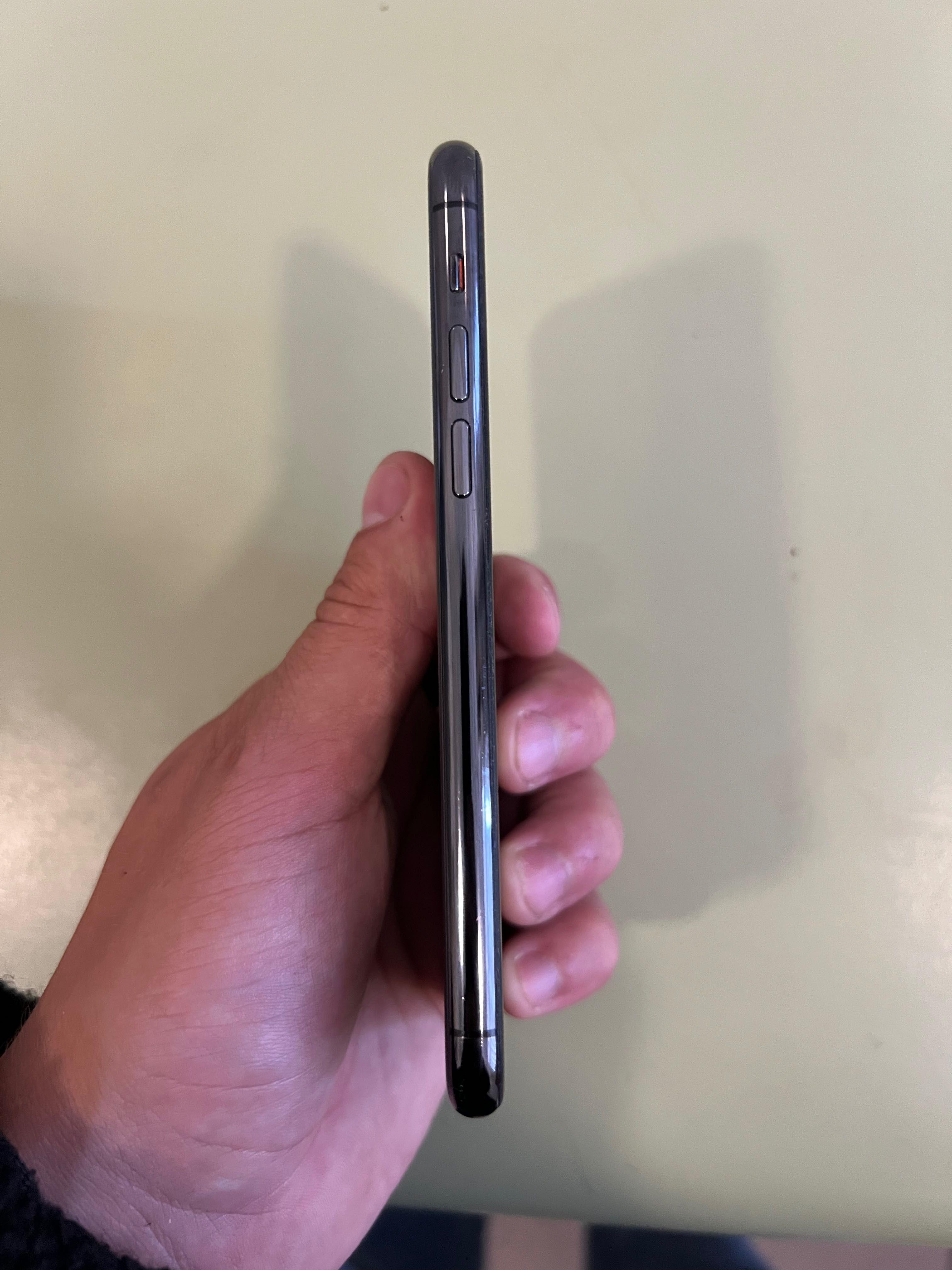 iPhone 11 Pro 64gb