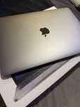 MacBook Pro 1M 2020