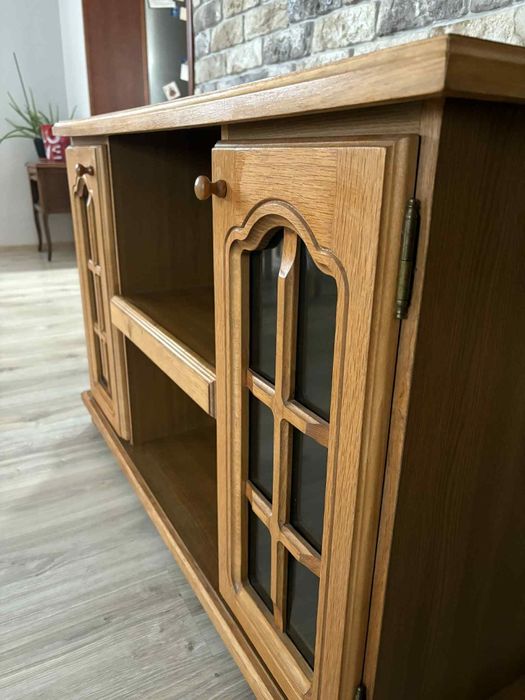 Sprzedam szafkę pod telewizor