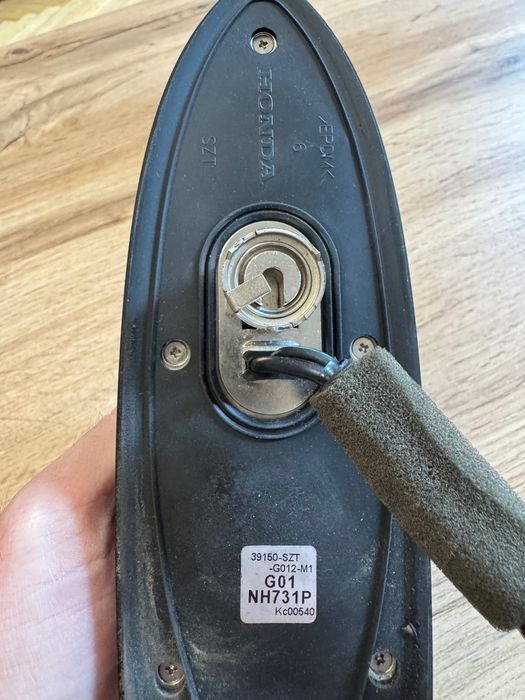 Honda CRZ antena dachowa rekin