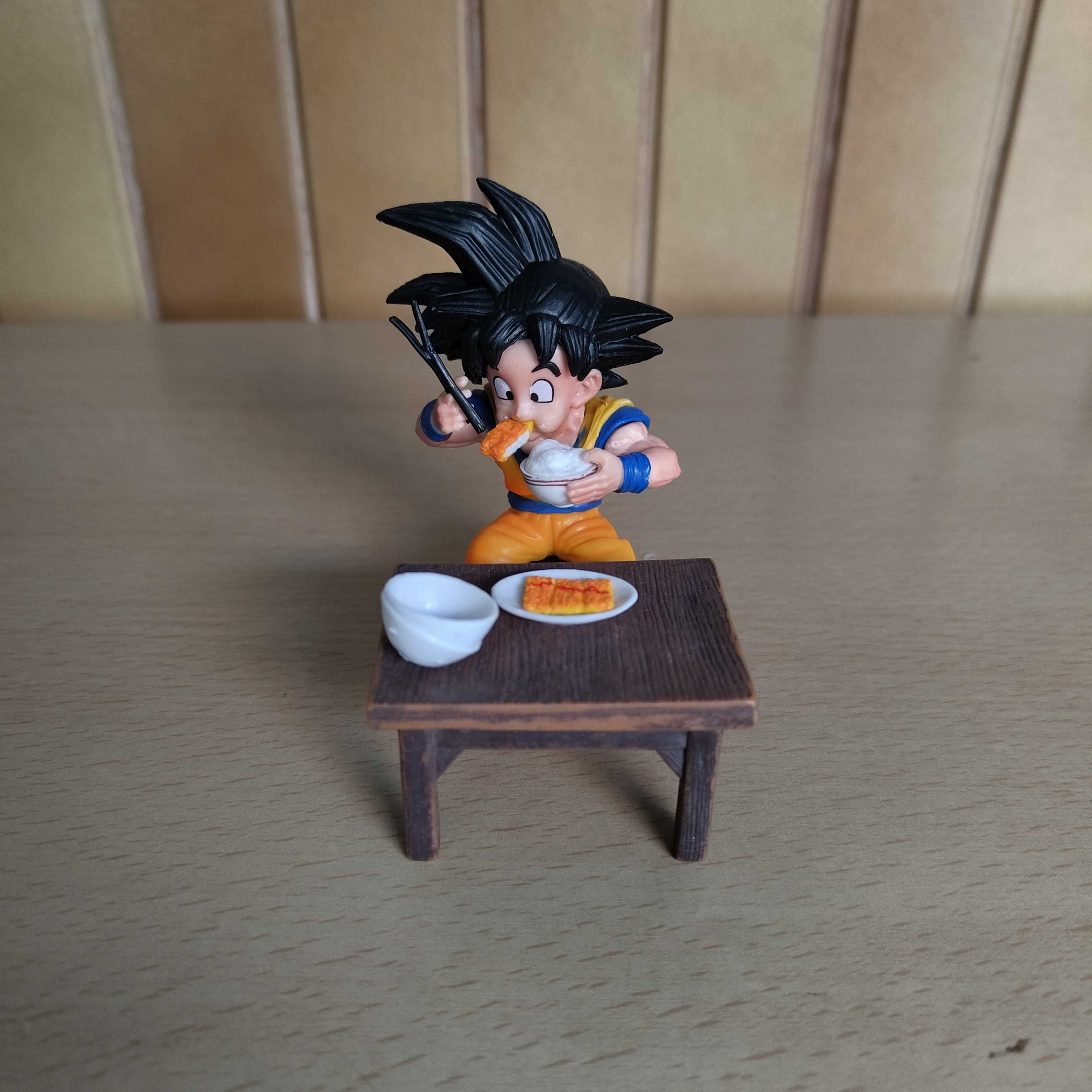 Figura Son Goku a Comer