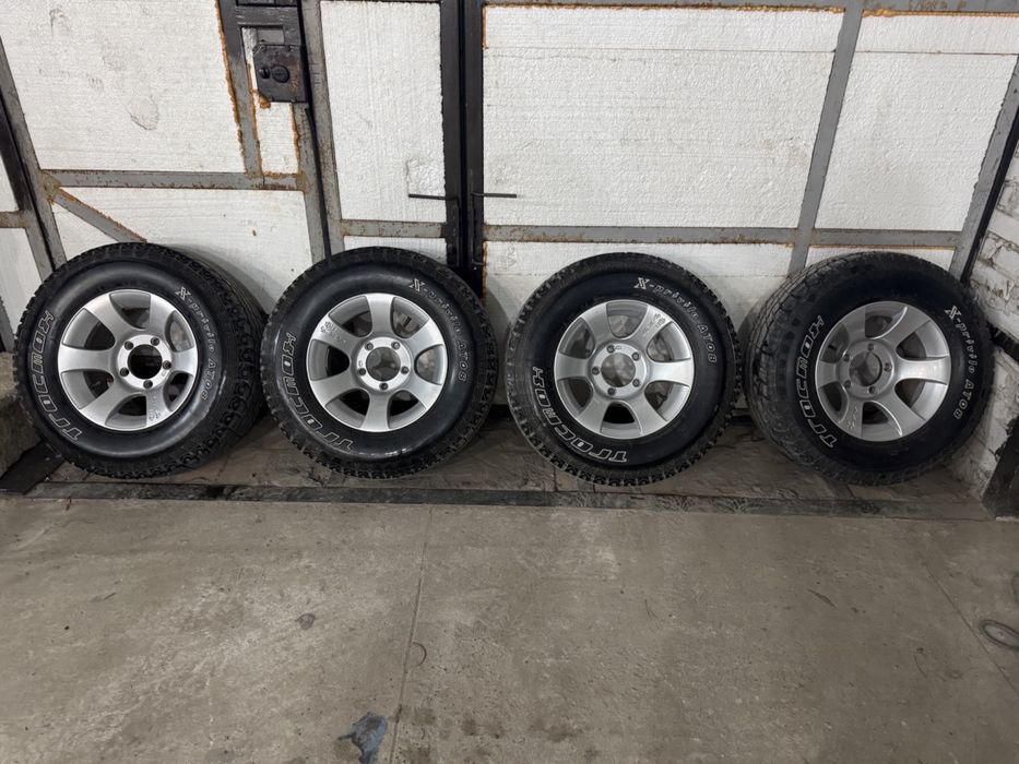 Комплект дисків 5 139.7 R15 резина 235 75 R15