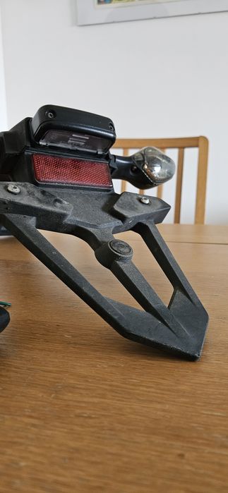 Suporte de matrícula + piscas originais CB650F 2014