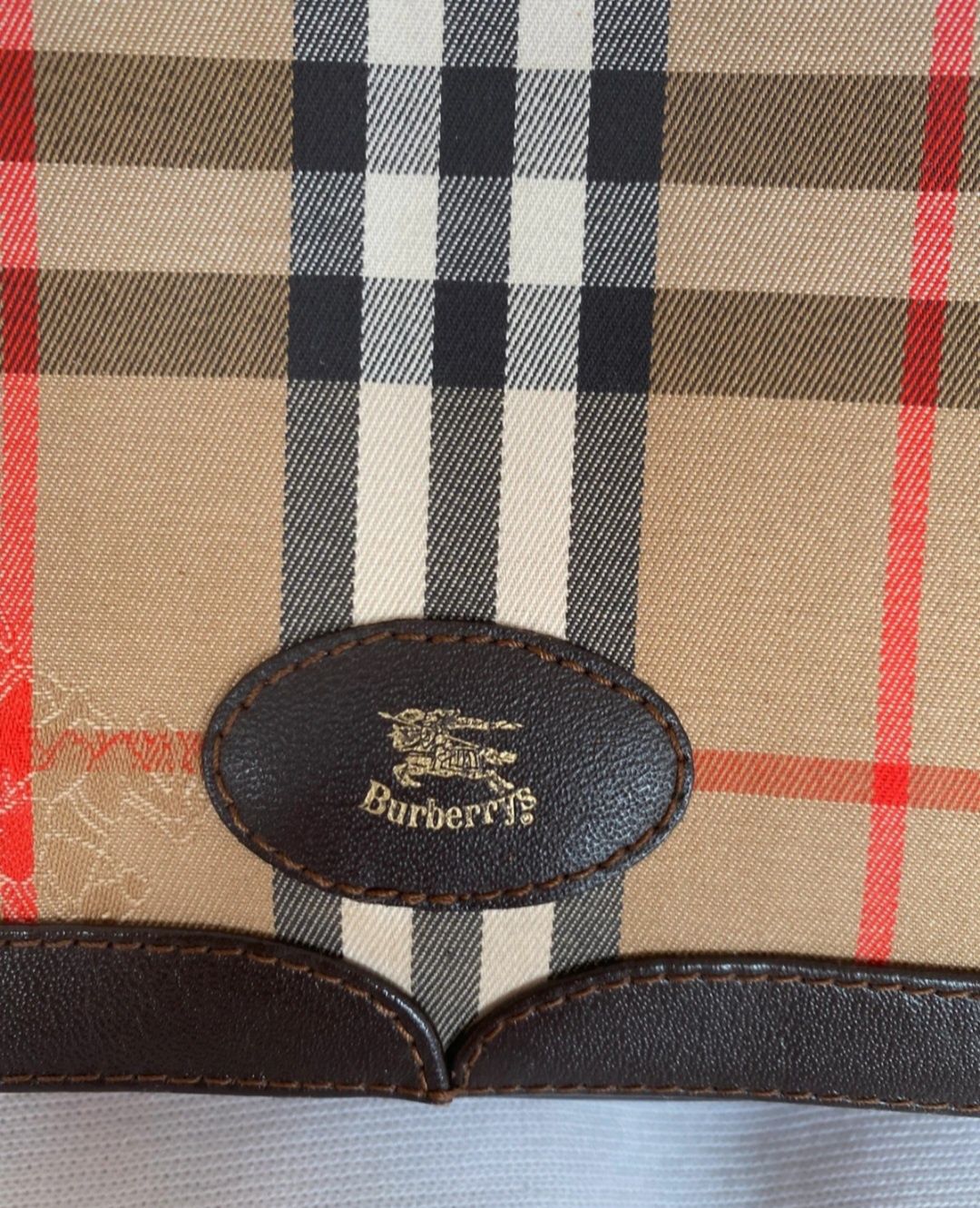 Mala / Carteira Burberry