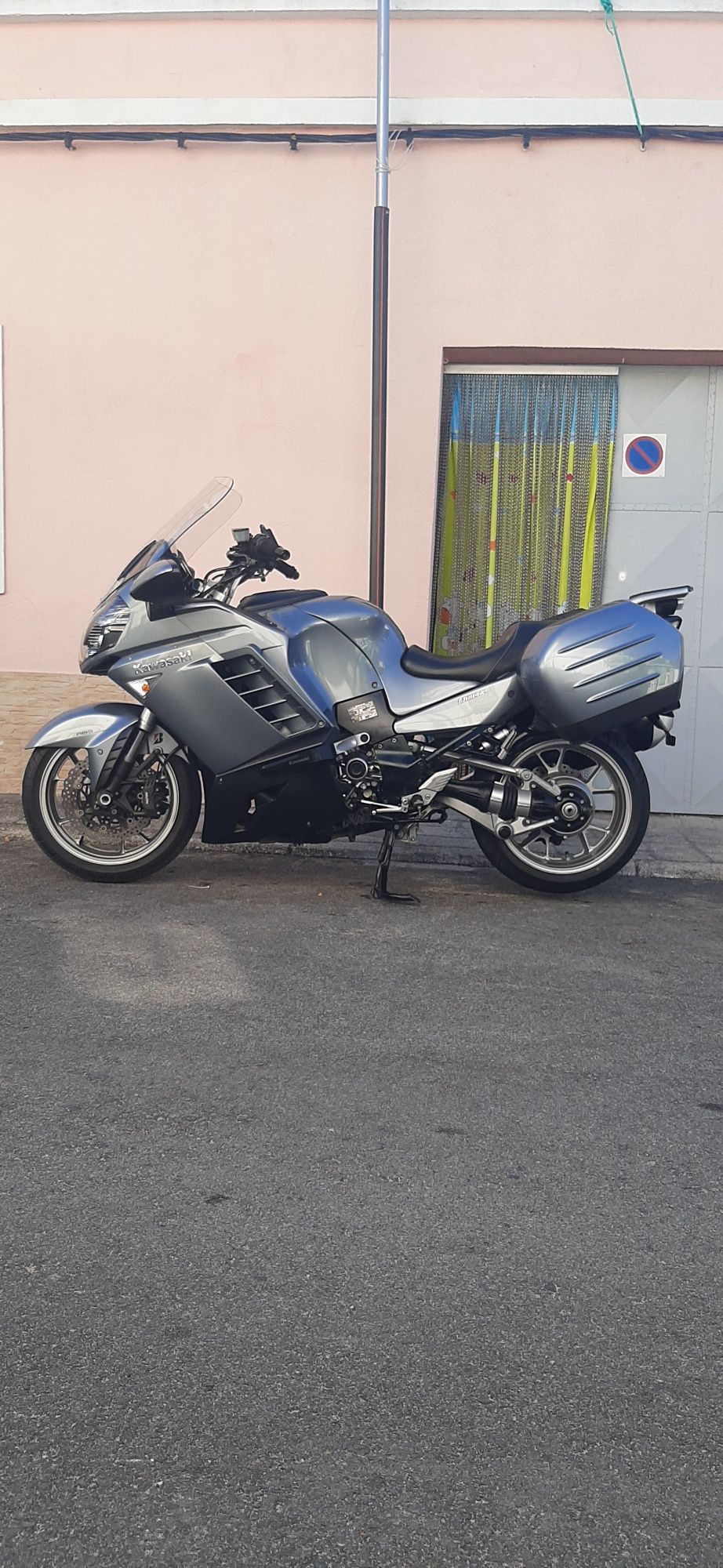 Kawasaki gtr 1400