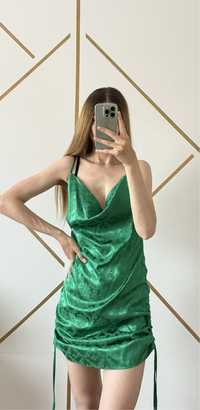 Zielona sukienka na ramiączka marszczenia S 36 M 38