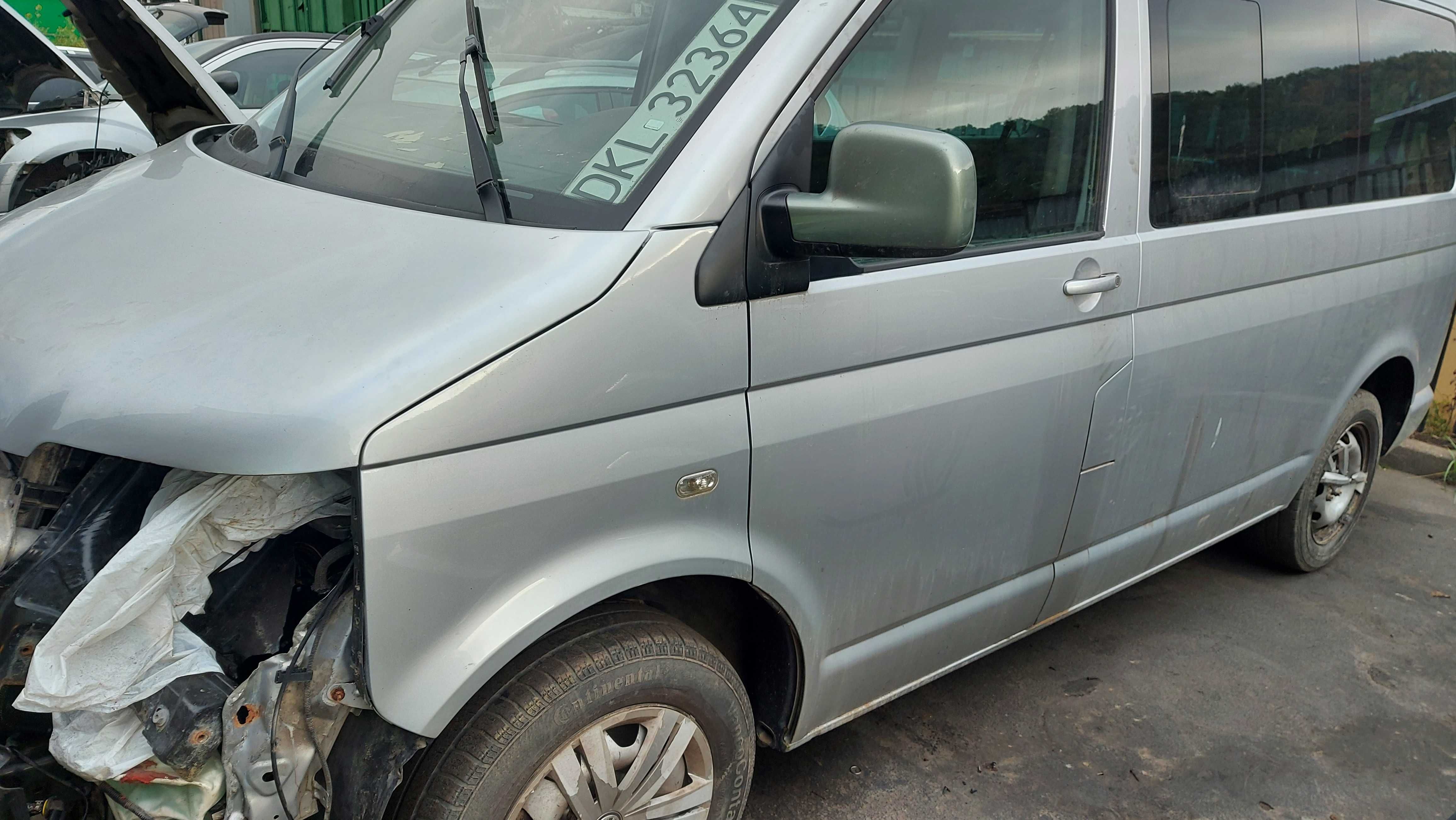 VW T5 Caravelle drzwi przednie srebrne FV transport/dostawa