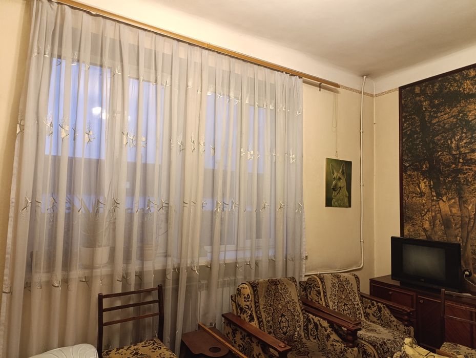 Продам квартиру 3 кімнати в центрі міста