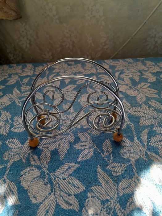 Посуда .тарелочки.чашки.вазочки