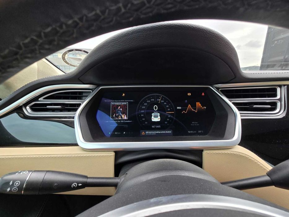 Tesla Model S 2014 P85+ 85кВт