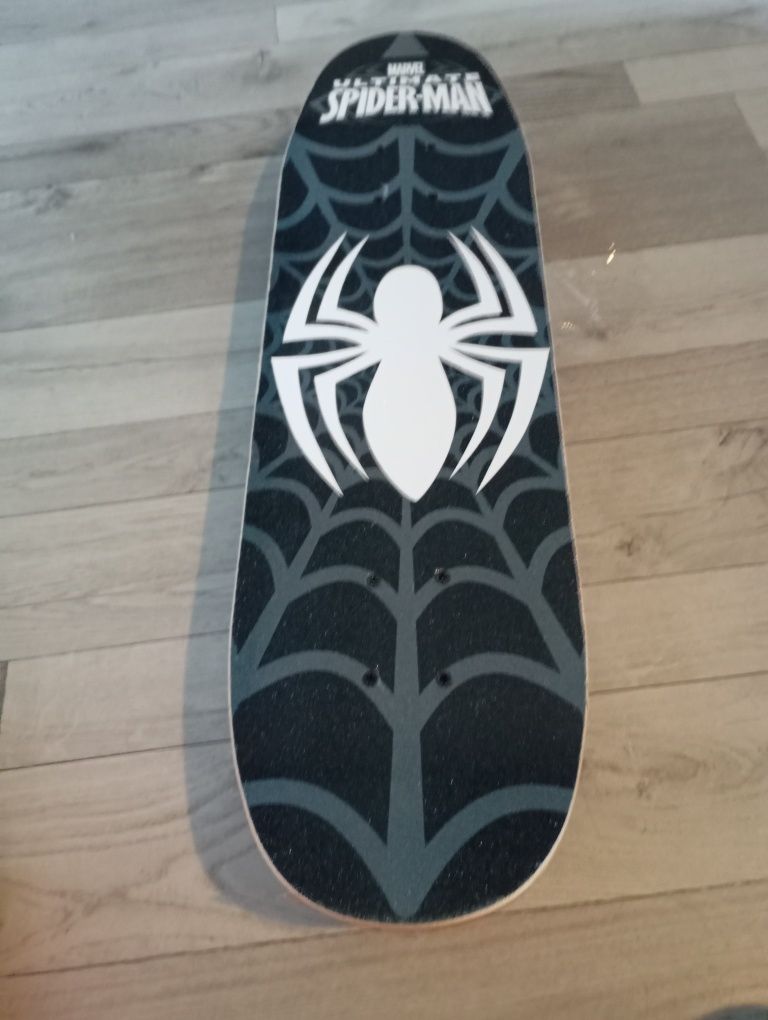 Deskorolka Spiderman