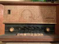 Zabytek radio super stan !