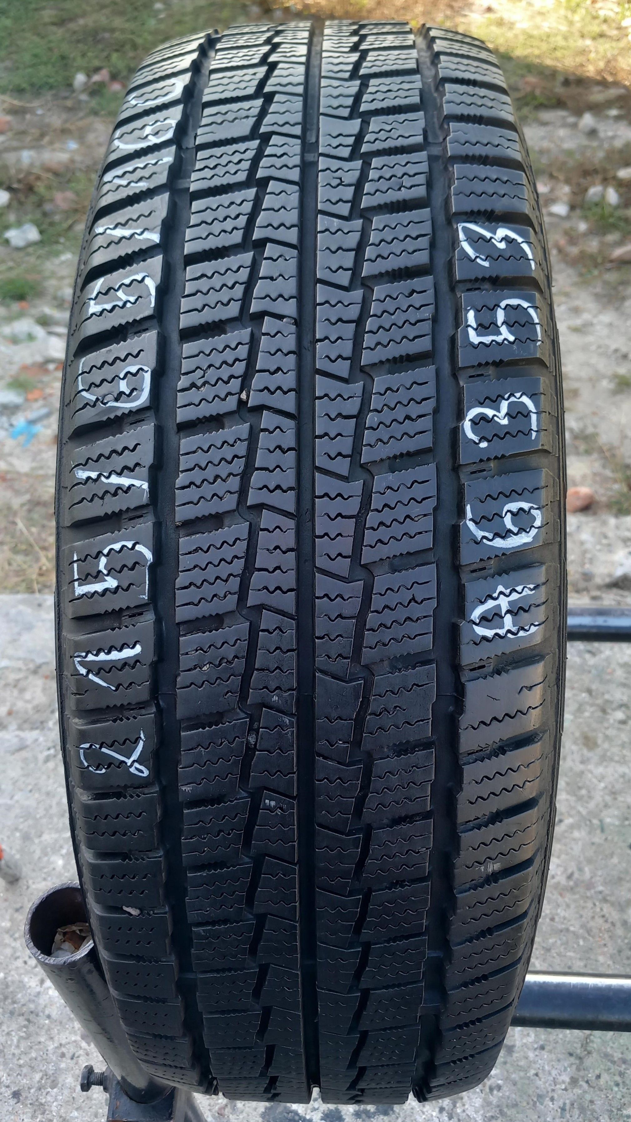 215/65/16C Hankook Winter RW06 106/104T