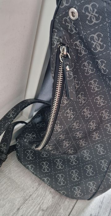 Plecak oryginalny GUESS