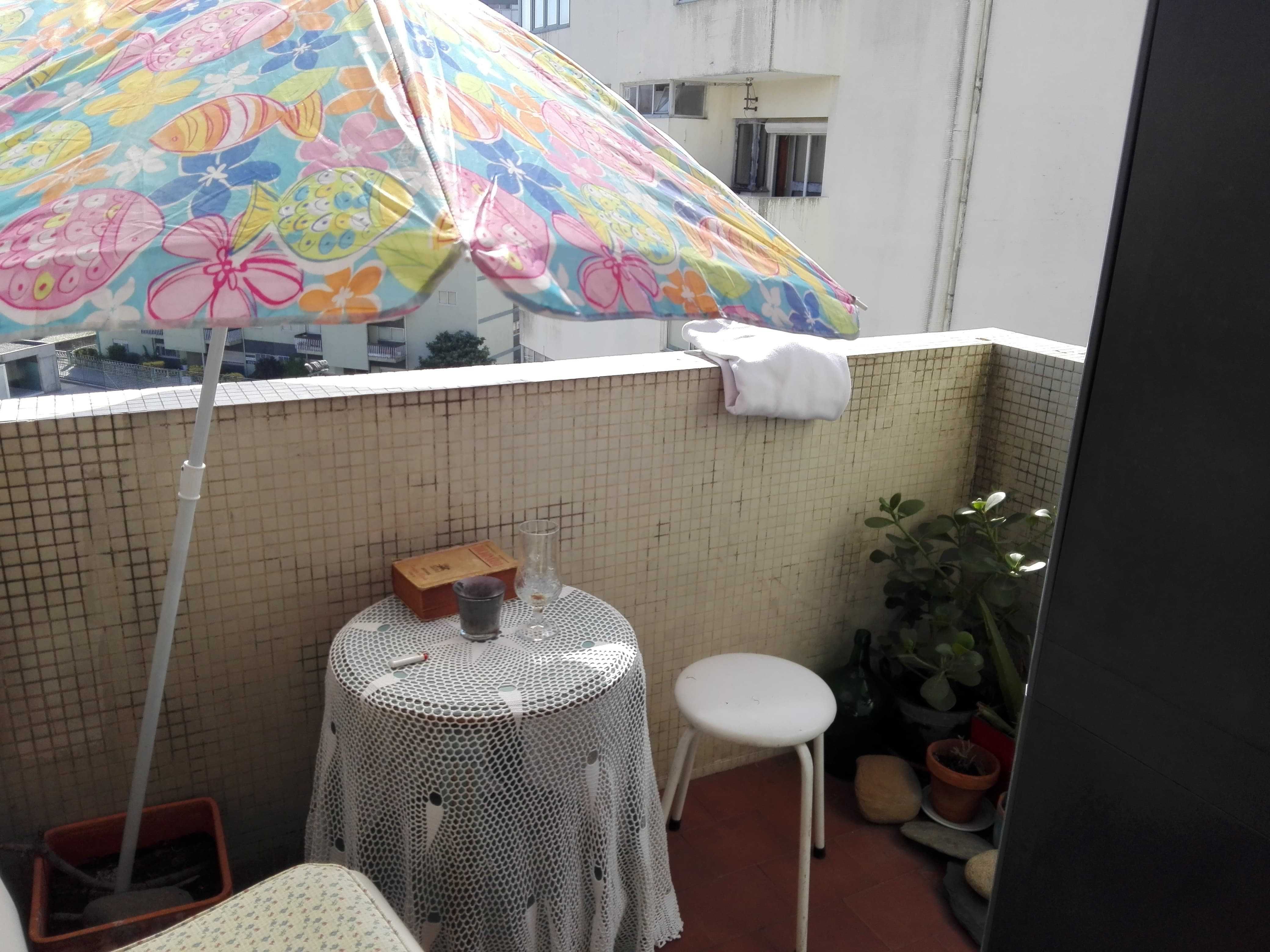 Quarto individual para arrendar em Vila Nova de Gaia