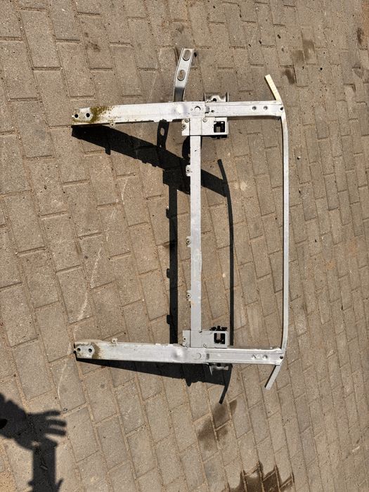 Mini Cooper Countryman F55 F56 belka wzmocnienie chlodnicy dolna