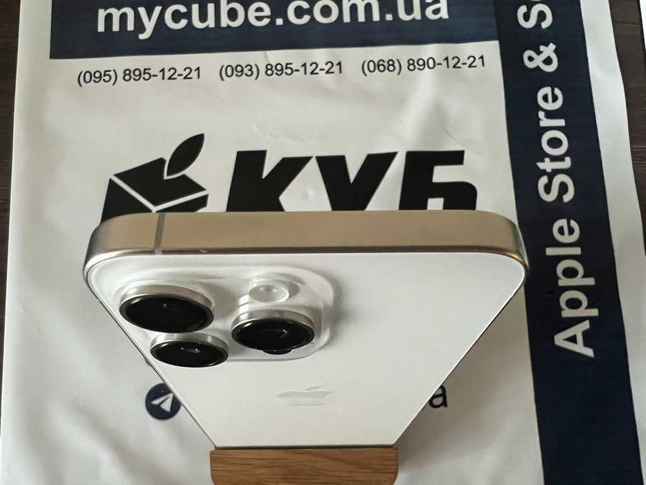 iPhone 15 Pro Max 256Gb White Titanium Neverlock, 95% батарея