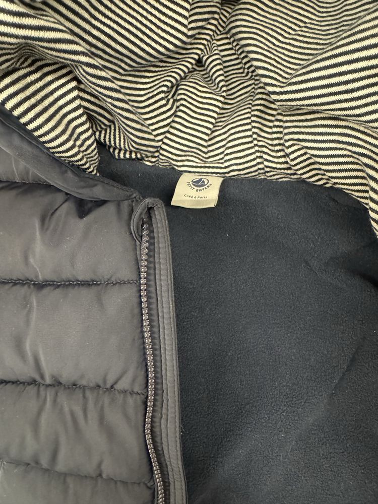 Kurteczka zimowa, granatowa francuskiej marki PETIT BATEAU, 12m/74 cm