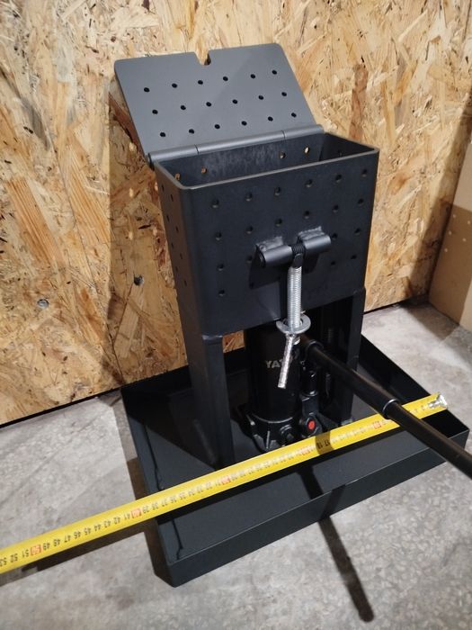 Brykieciarka, prasa do domowej produkcji brykietu