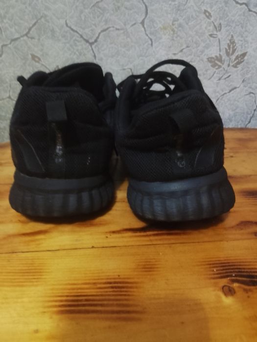 Кросовки adidas 43 размер