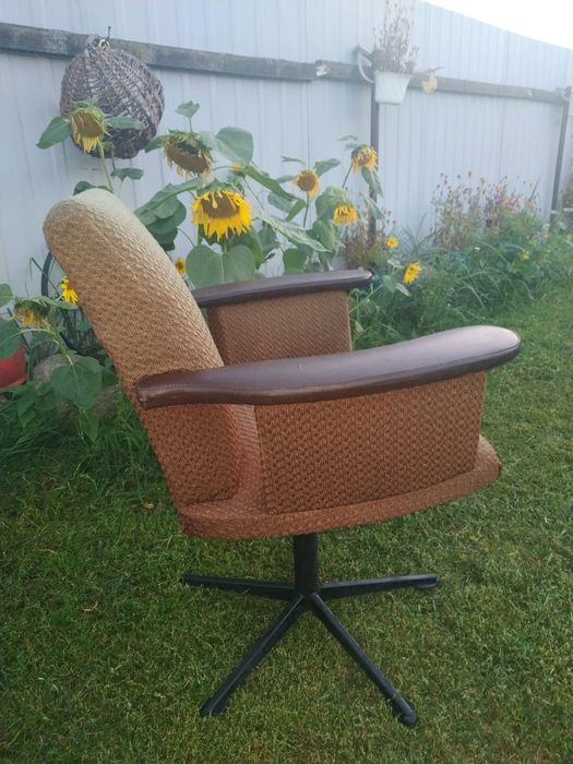 OKAZJA Retro fotel obrotowy KOS Lubuska Fabryka Mebli Świebodzin z PRL