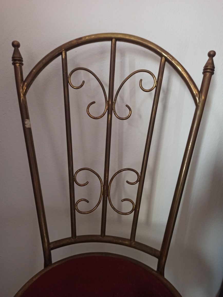 Antiga cadeira de quarto
