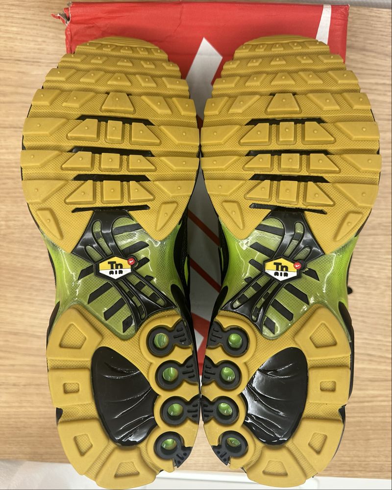 Sapatilha Nike Air Max Plus TN Pacific 42