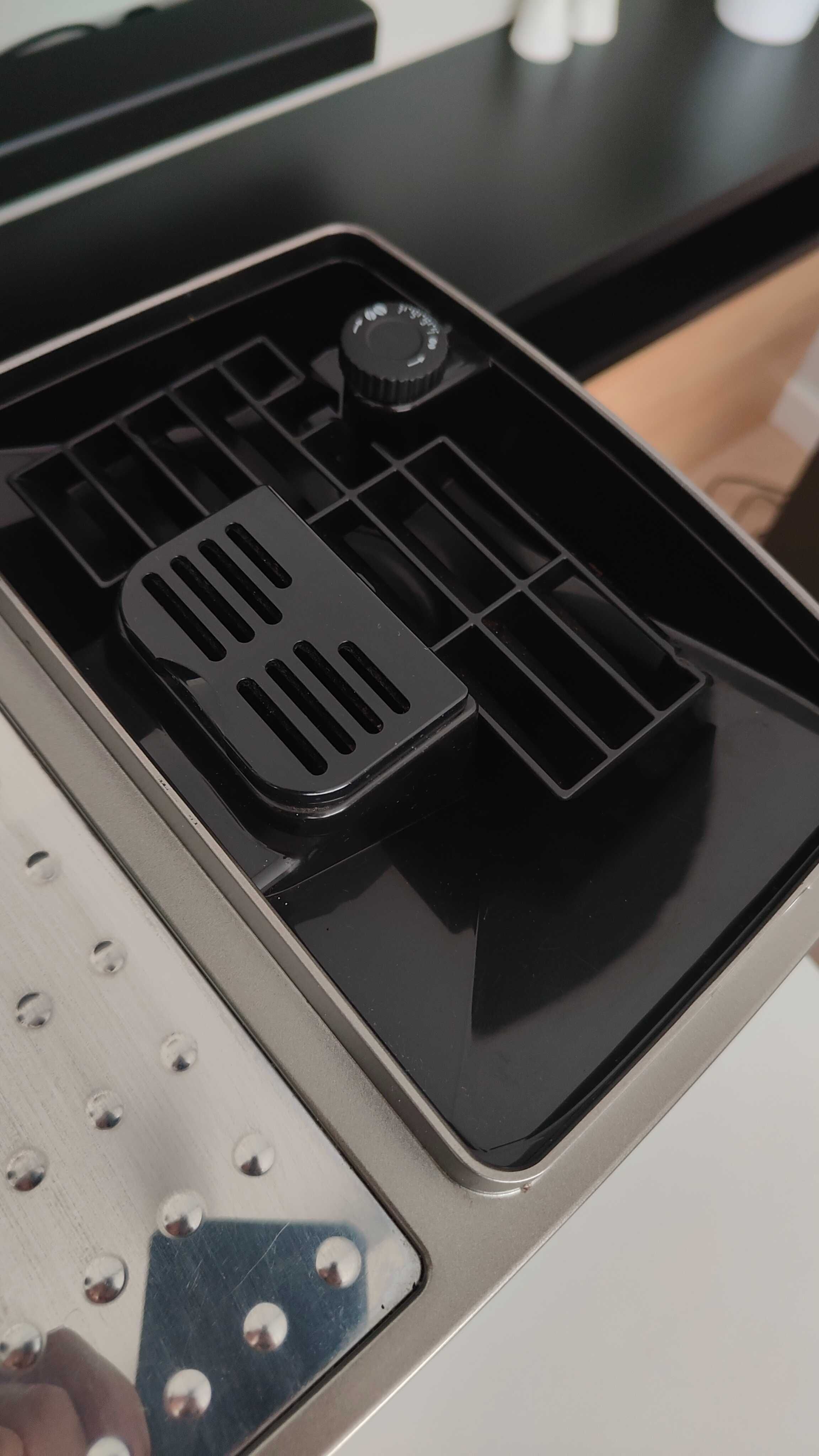 Ekspres do kawy Delonghi Magnifica S Smart w świetnym sta