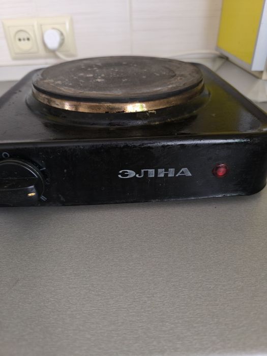 продам пічку електичну Елна
