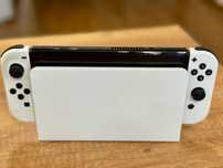 Nintendo Switch OLED (biata) + akcesoria