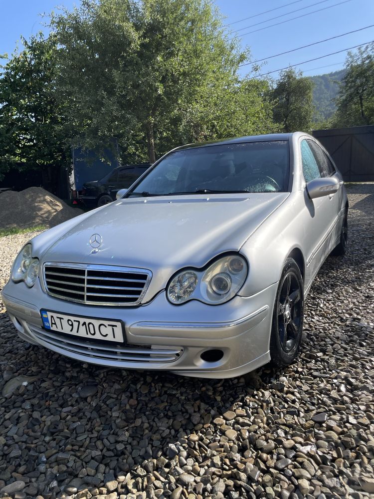 Mersedes-Benz C270 CDI • 2.7 дизель