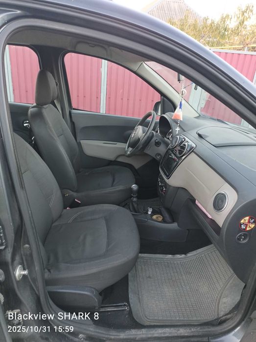 Продам авто Дачия