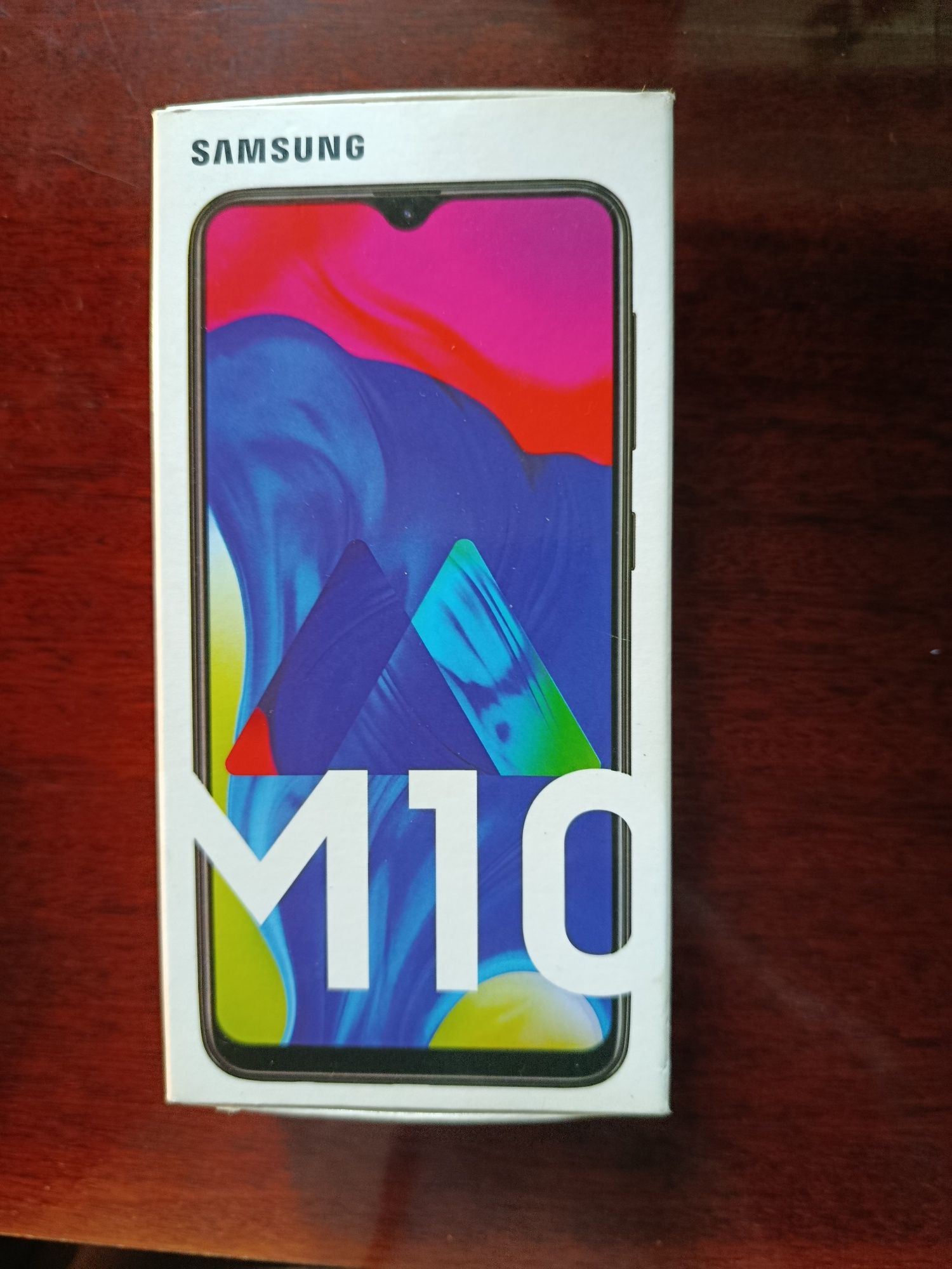 Samsung Galaxy M10 2/16 Гб Android 10