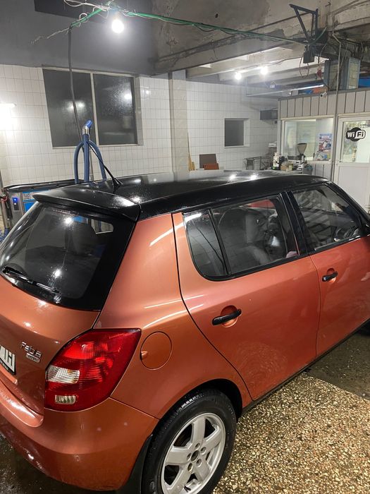 Продам автомобіль Skoda Fabia 1/2